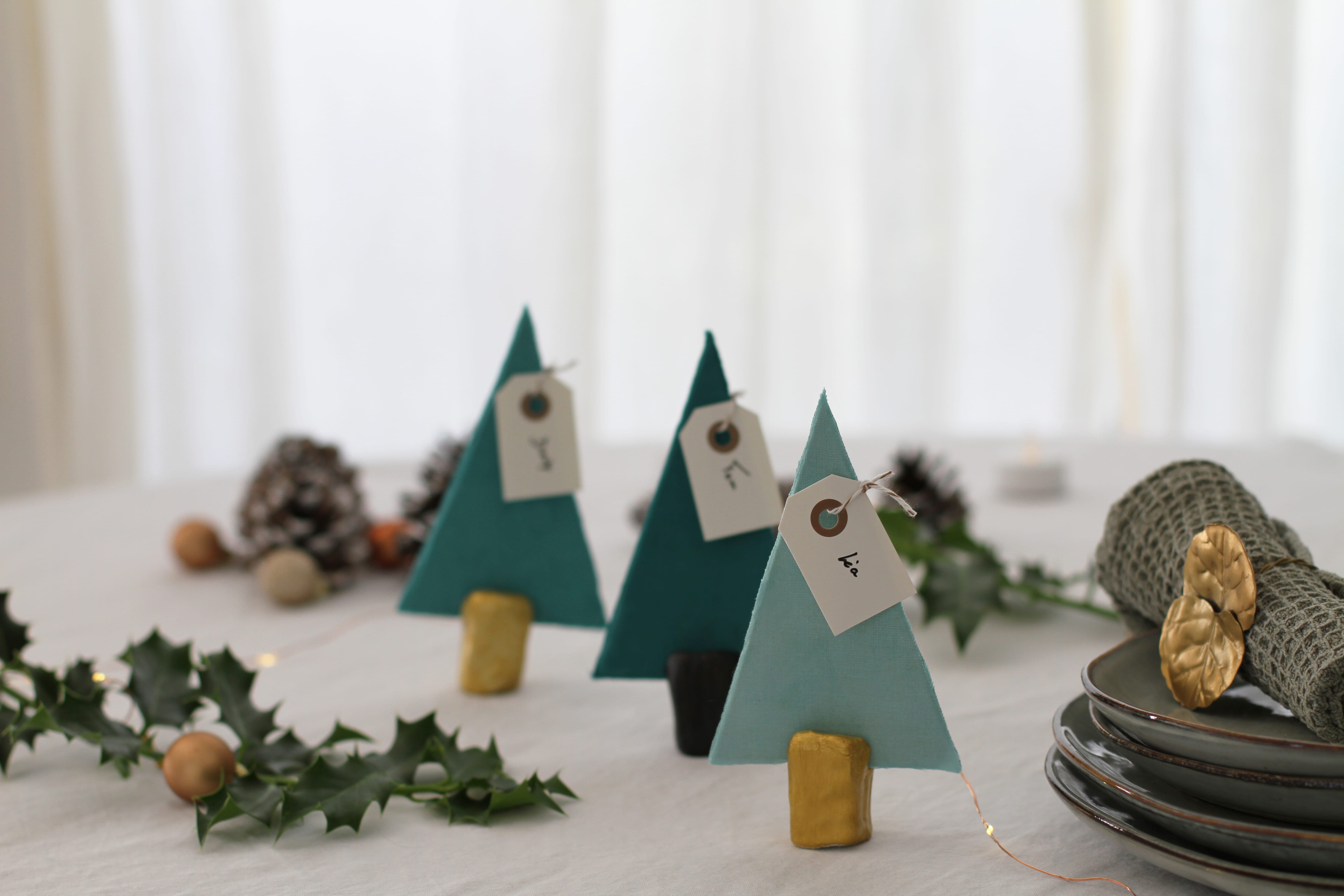 DIY déco de Noël : les marques-places sapin !