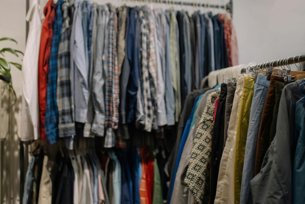 Friperie upcycling vêtements