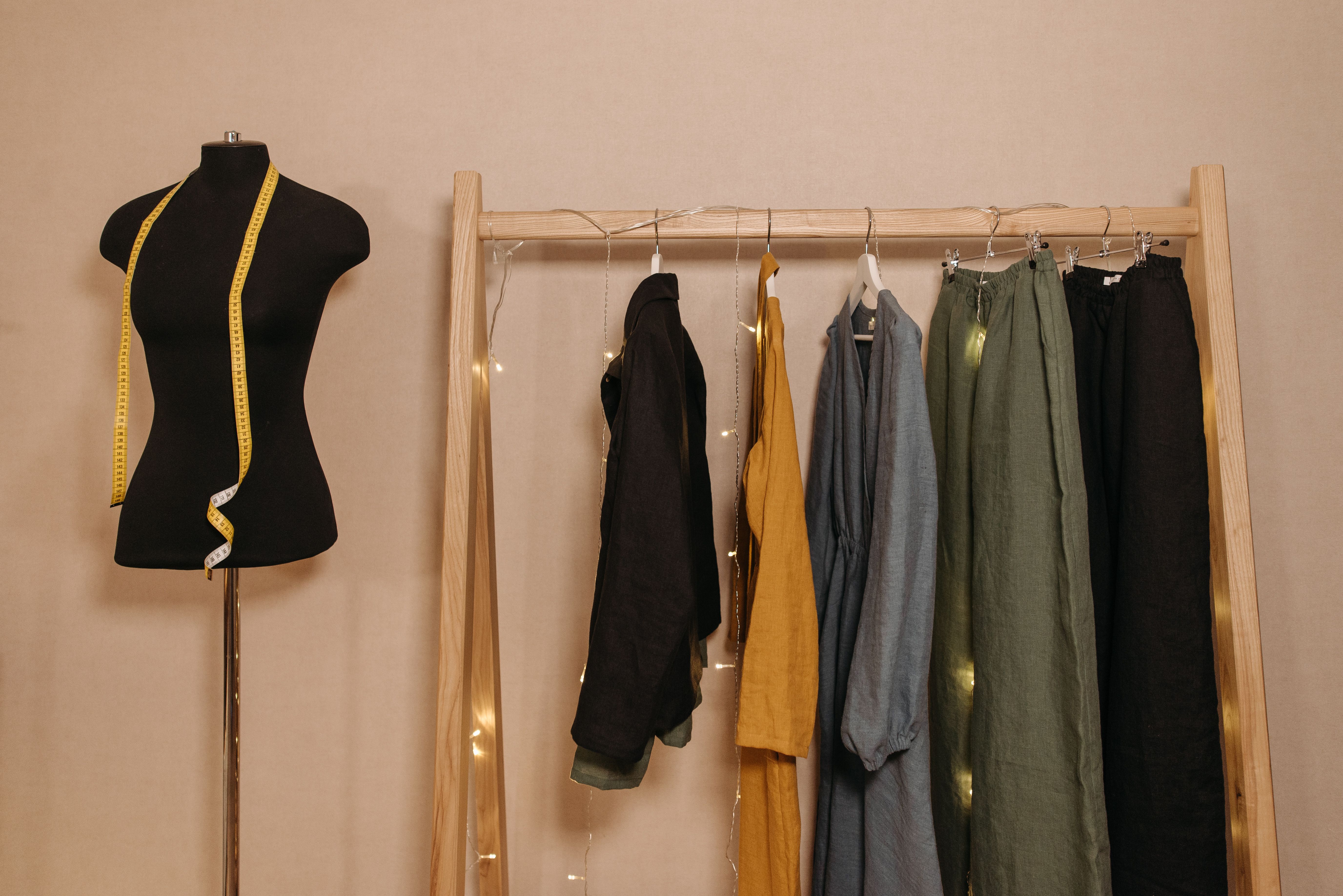 Capsule wardrobe : comment créer une garde-robe durable sans racheter de vêtements