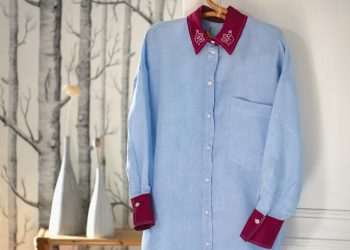 Customisation d'une veste en jean avec les teintures Ideal